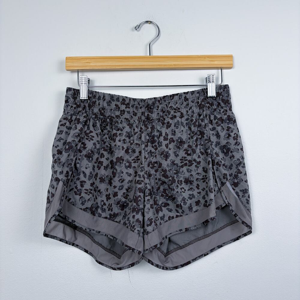 Athleta Mesh Racer Run Short 4" in Leopard Print Small
